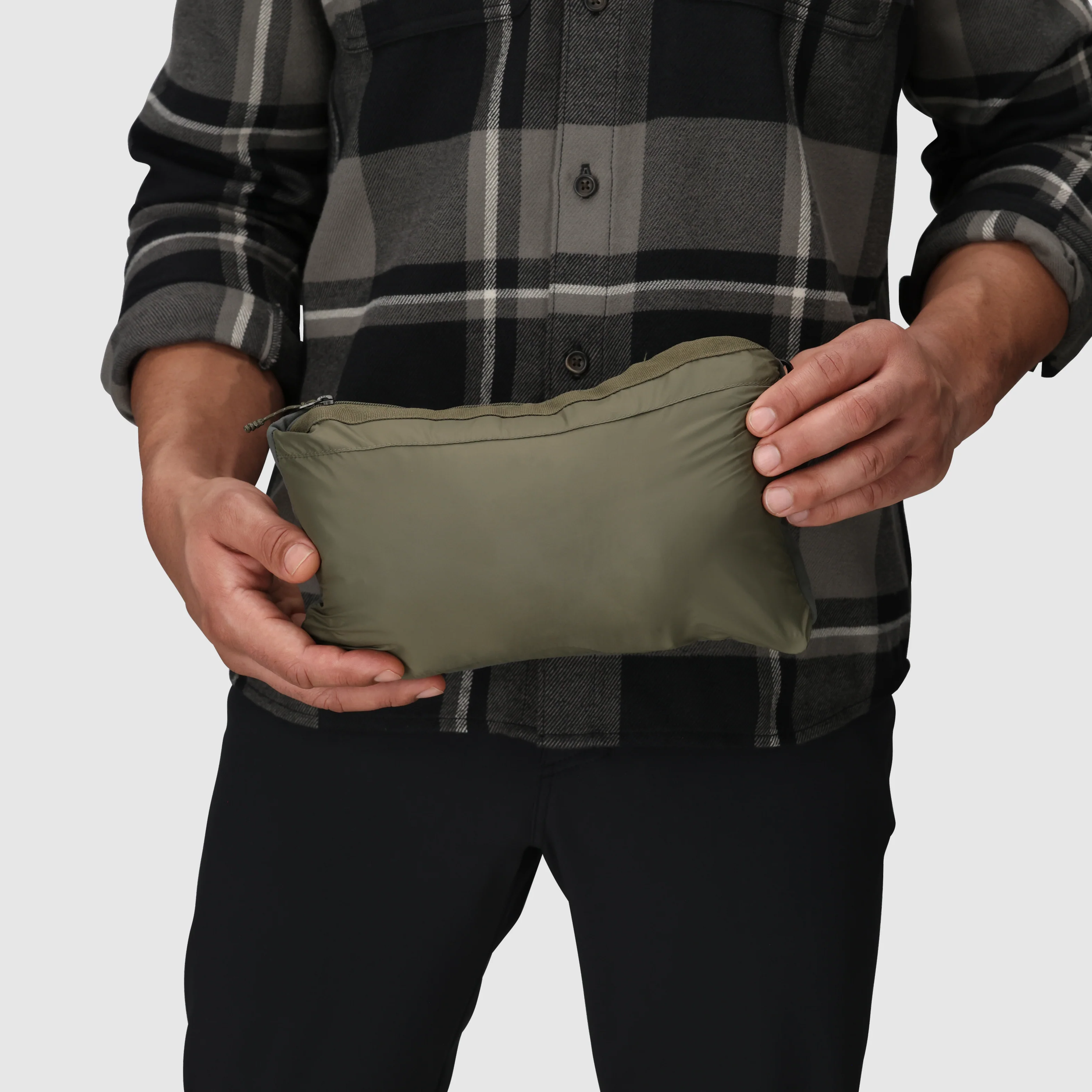 Men's Transcendent Down Vest - Image 9