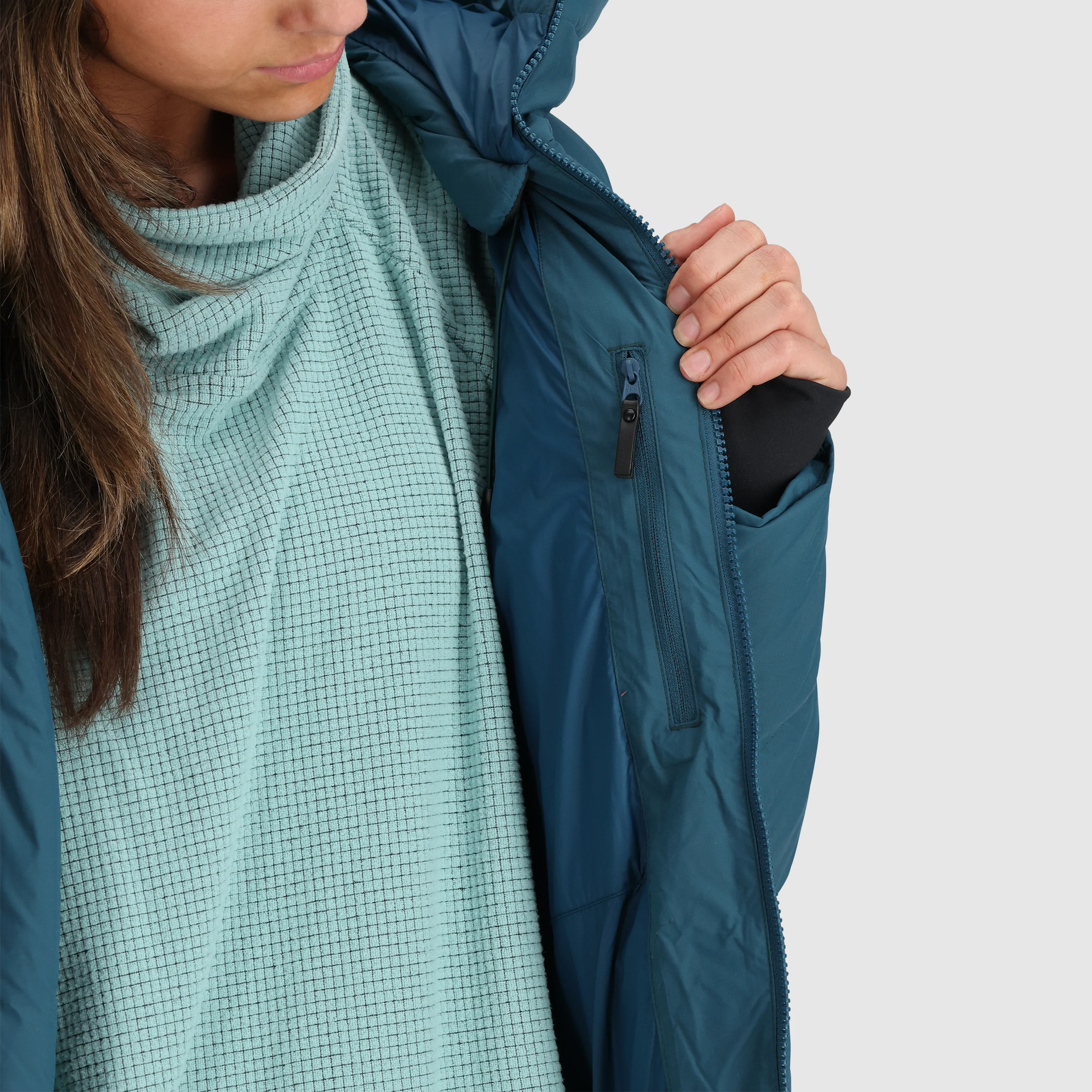 Women's Coze Down Parka - Image 41